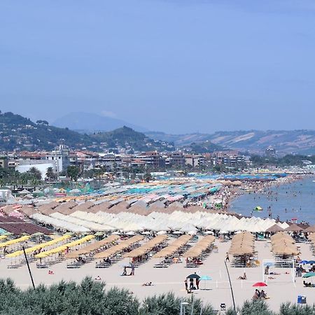 Suite113 In The Center With Beach Pescara Exterior foto